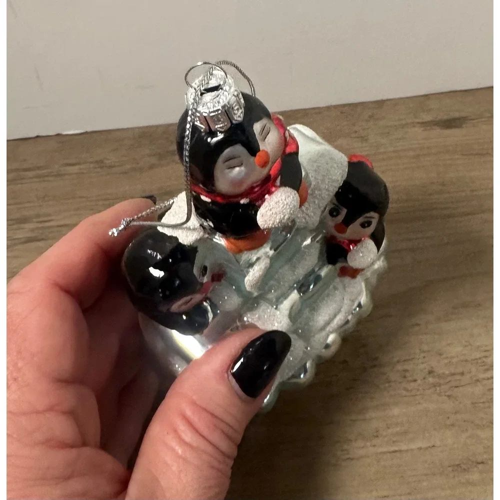 Old World Christmas Glass Blown Penguin Family‎ Christmas Ornament Winter Scene